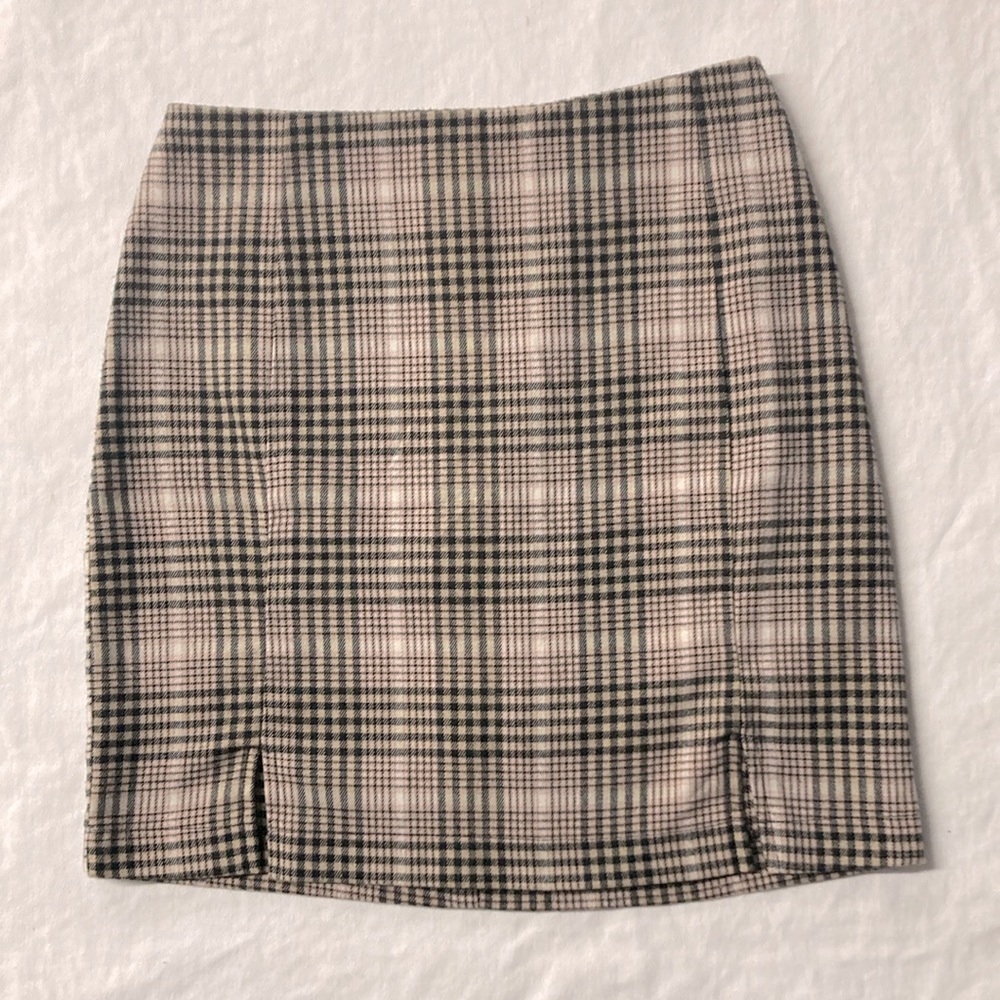 Eyeshadow mini skirt